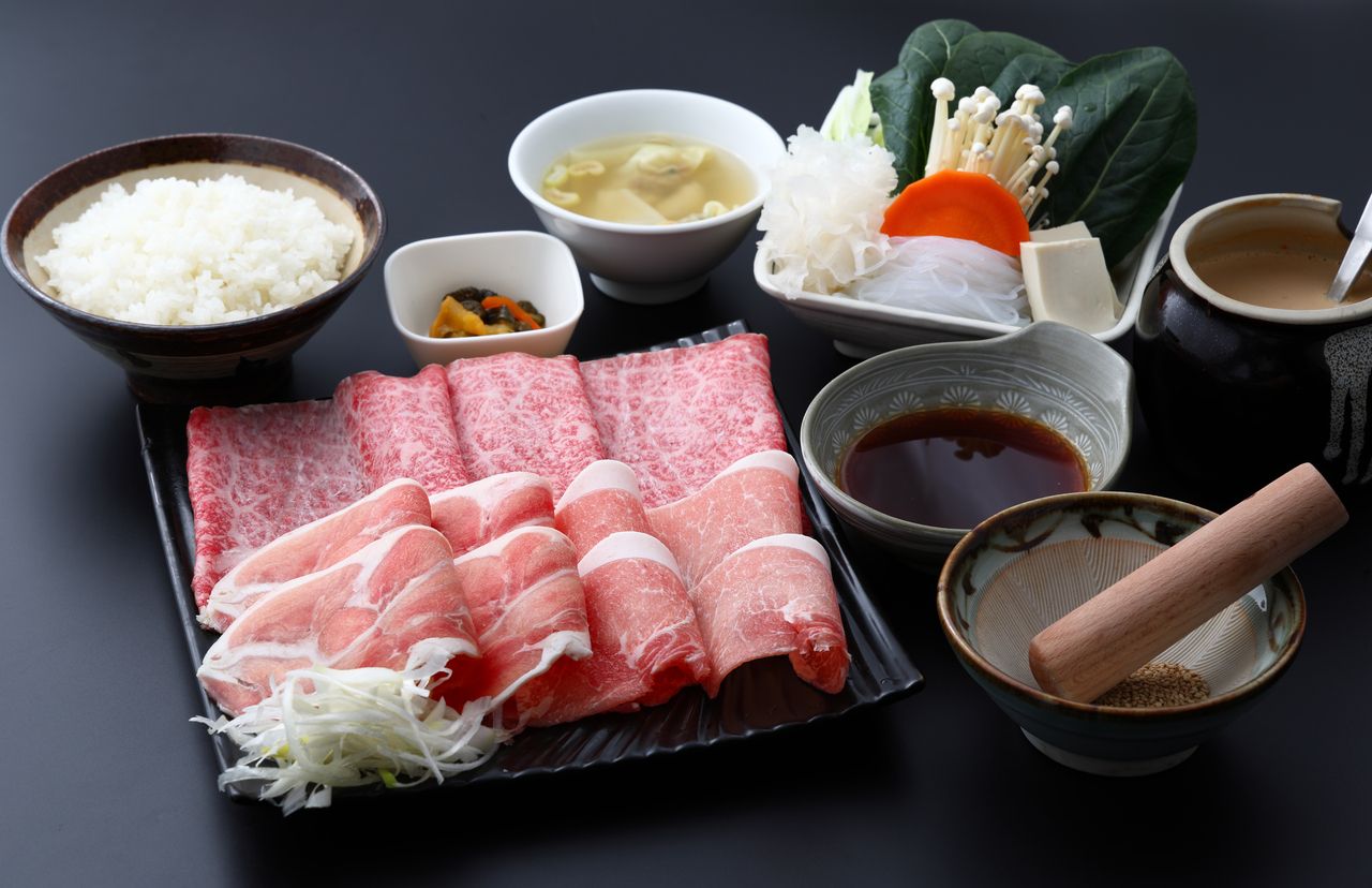 [Official Lowest Price] [12th Floor View] Window Seat Guaranteed! Manager's Recommendation! "Manpuku Course" A highly satisfying lunch course featuring Matsusaka beef thigh and your choice of two other meats! ¥4300 ⇒ ¥4000