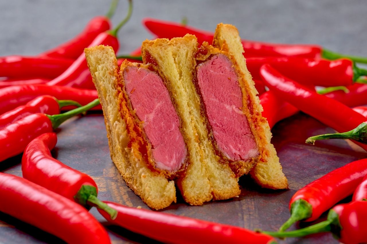Private room guaranteed. Summer [Ginza Chikamitsu Yakiniku Top 100 Restaurants 2025 Award Commemorative Course] We offer 6 carefully selected grilled dishes, including "Selected Wagyu Beef with Crab and Salmon Roe Yukhoe Dog," "Selected Fillet Beef Spicy Brioche Cutlet Sandwich," and "Tsunagi Tare Tongue."
