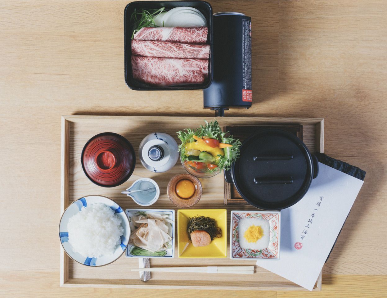 白舎利とすき焼き膳