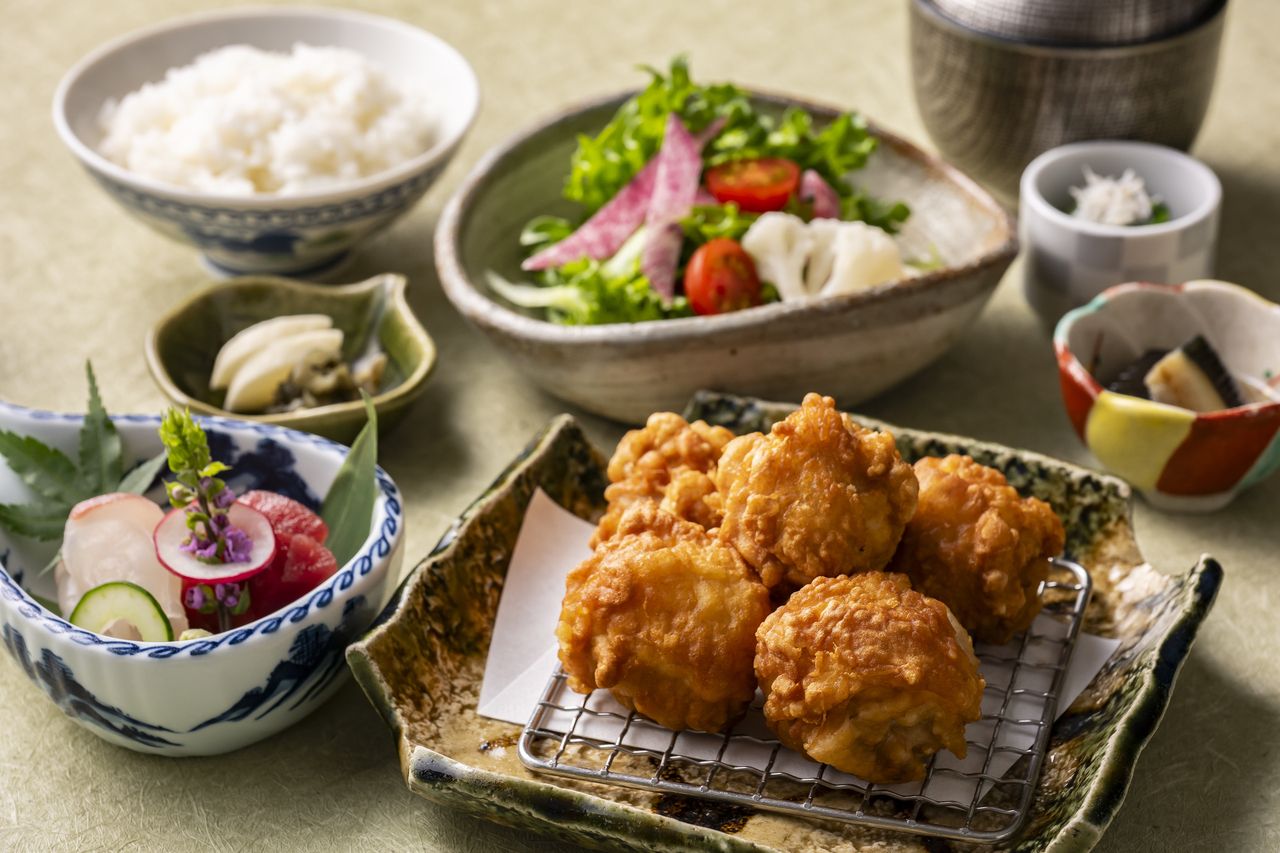 北海道名物 發源於釧路的炸雞定食