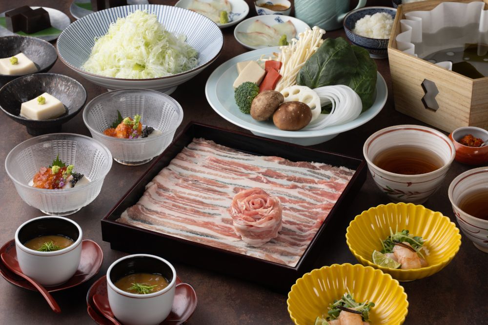 [Lunch - carefully selected pork] Dashi shabu kaiseki course "Miyamazakura"