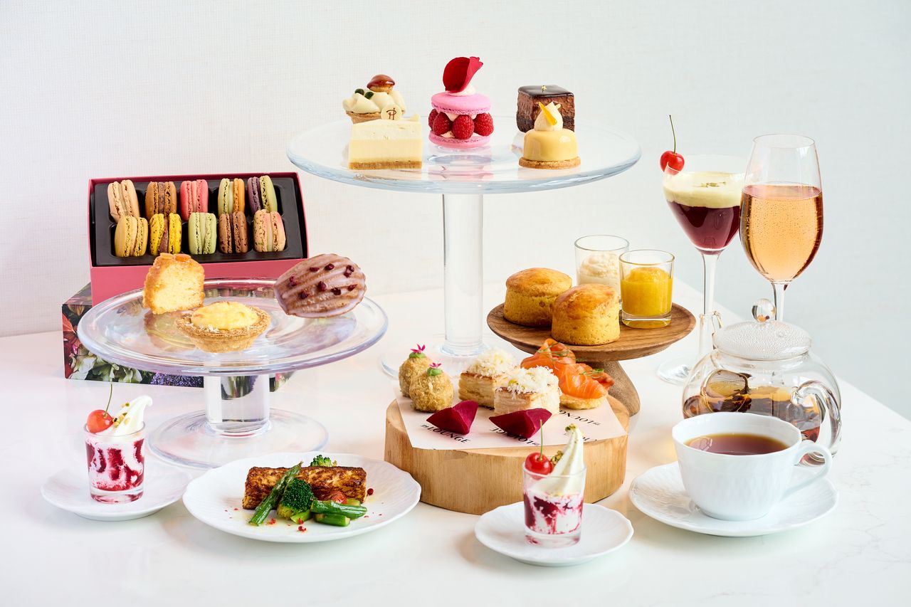 PIERRE HERMÉ PARIS Autumn Afternoon Tea