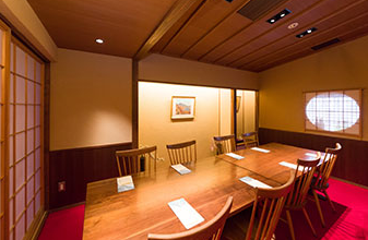 個室椅子（4～8名）