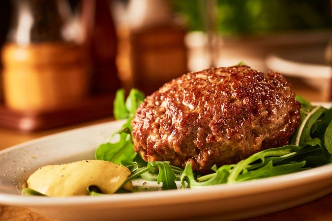 カルネジーオ イースト　≪恵比寿≫