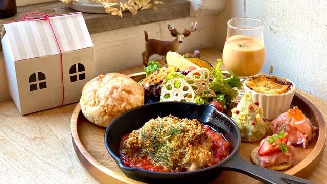 cafe wall