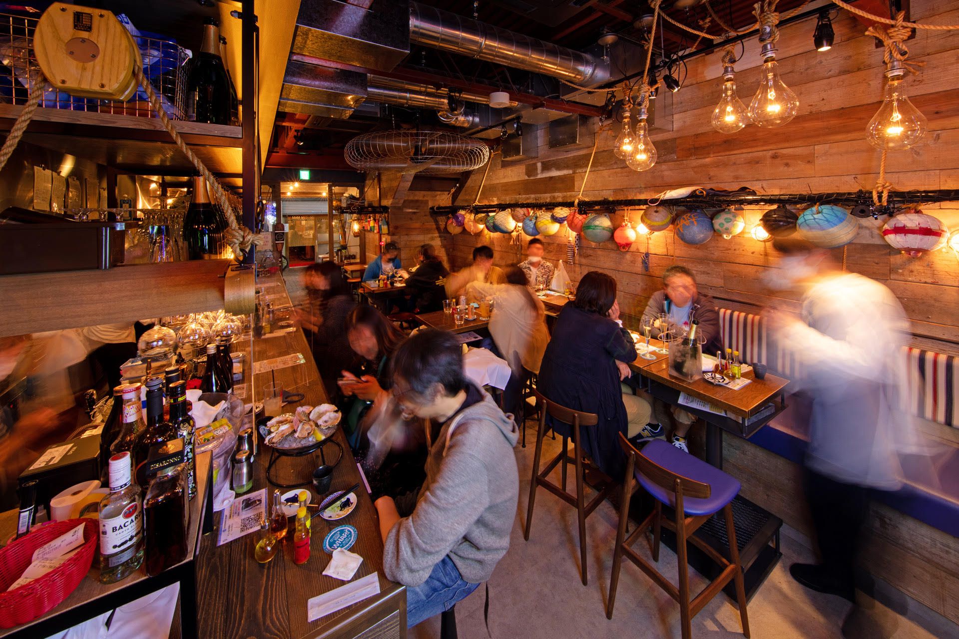 Nishiogikubo Oyster Bar Wharf