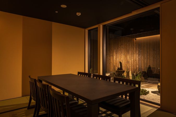 京都つゆしゃぶCHIRIRI 四条烏丸別邸