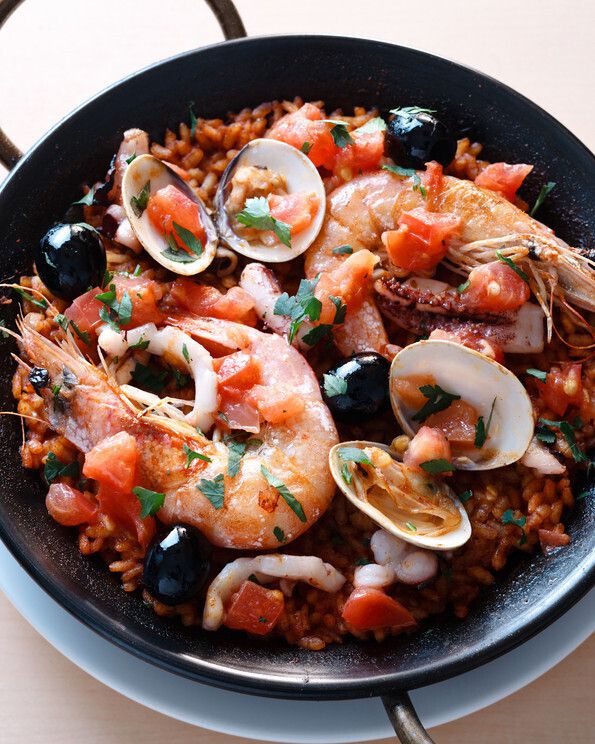 【オリーバのいいとこどり！120分飲み放題付き選べるパエリアコース】当店自慢のパエリアが付いた全７皿コース！２種類のパエリアに、３０ヶ月熟成スペイン産生ハム、アヒージョ、トルティージャまで