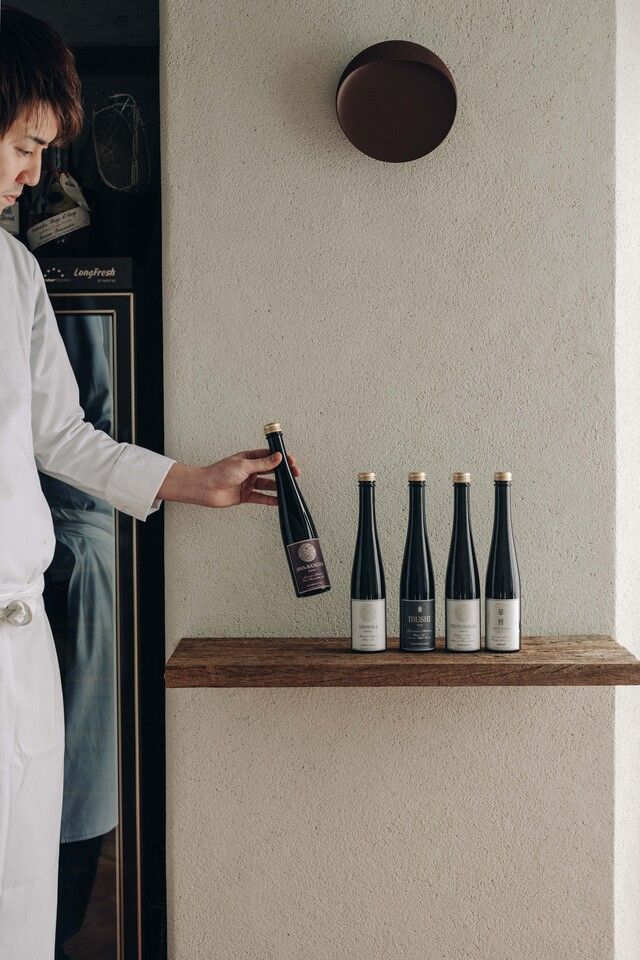 Omakase course with tea pairing