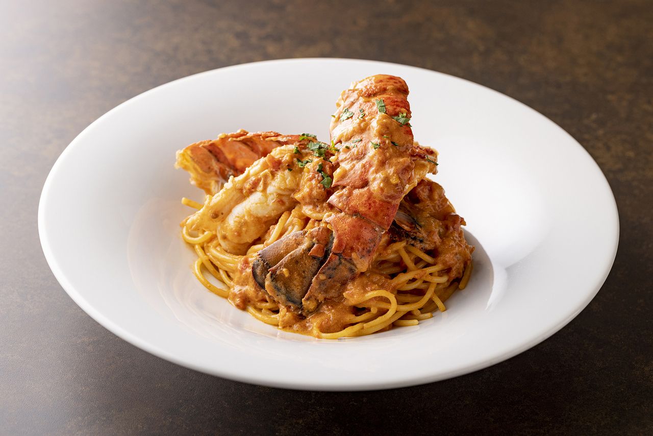 【平日ランチ】乾杯スパークリングワイン付 オマール海老のパスタ＆牛フィレ肉のローストなど全4品