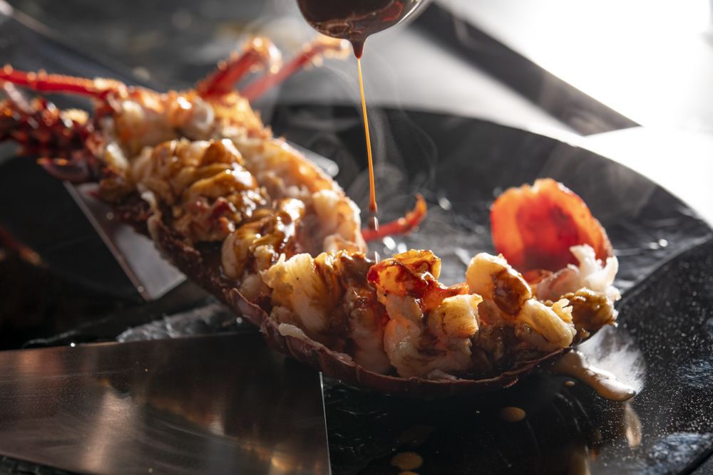 華月～活イセエビ(半身)～