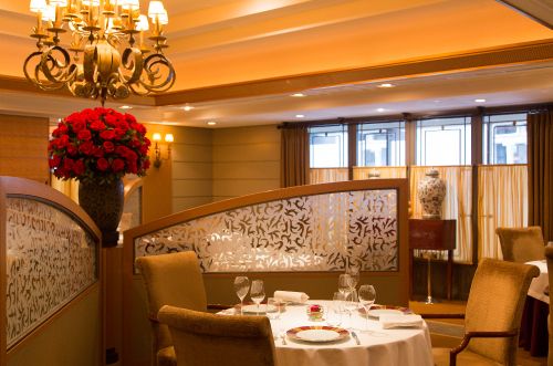 [Dinner] [LE MENU DE THIERRY] Chef Thierry Voisin presents a 6-course dinner