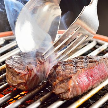 Homard et Bœuf 오마르 새우와 사가산 쇠고기 스테이크