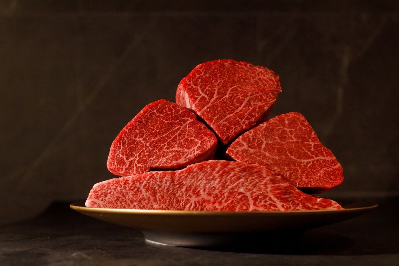 Special course that you can enjoy Hokkaido Wagyu beef