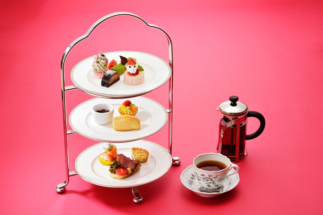 アフタヌーンティーセット+スパークリングワイン付