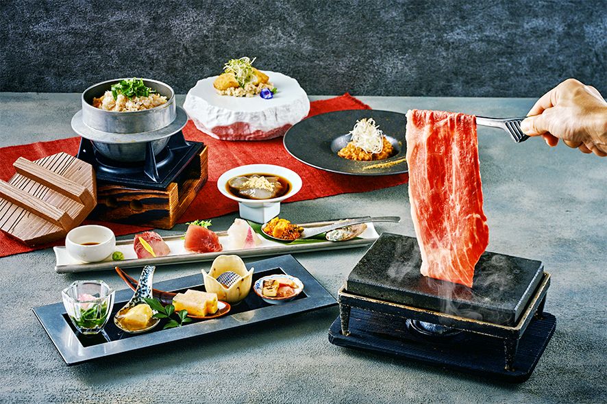 【華套餐】使用瀨戶內產海鰻、鮑魚、黑毛和牛等食材，呈現夏季極致奢華的頂級晚餐