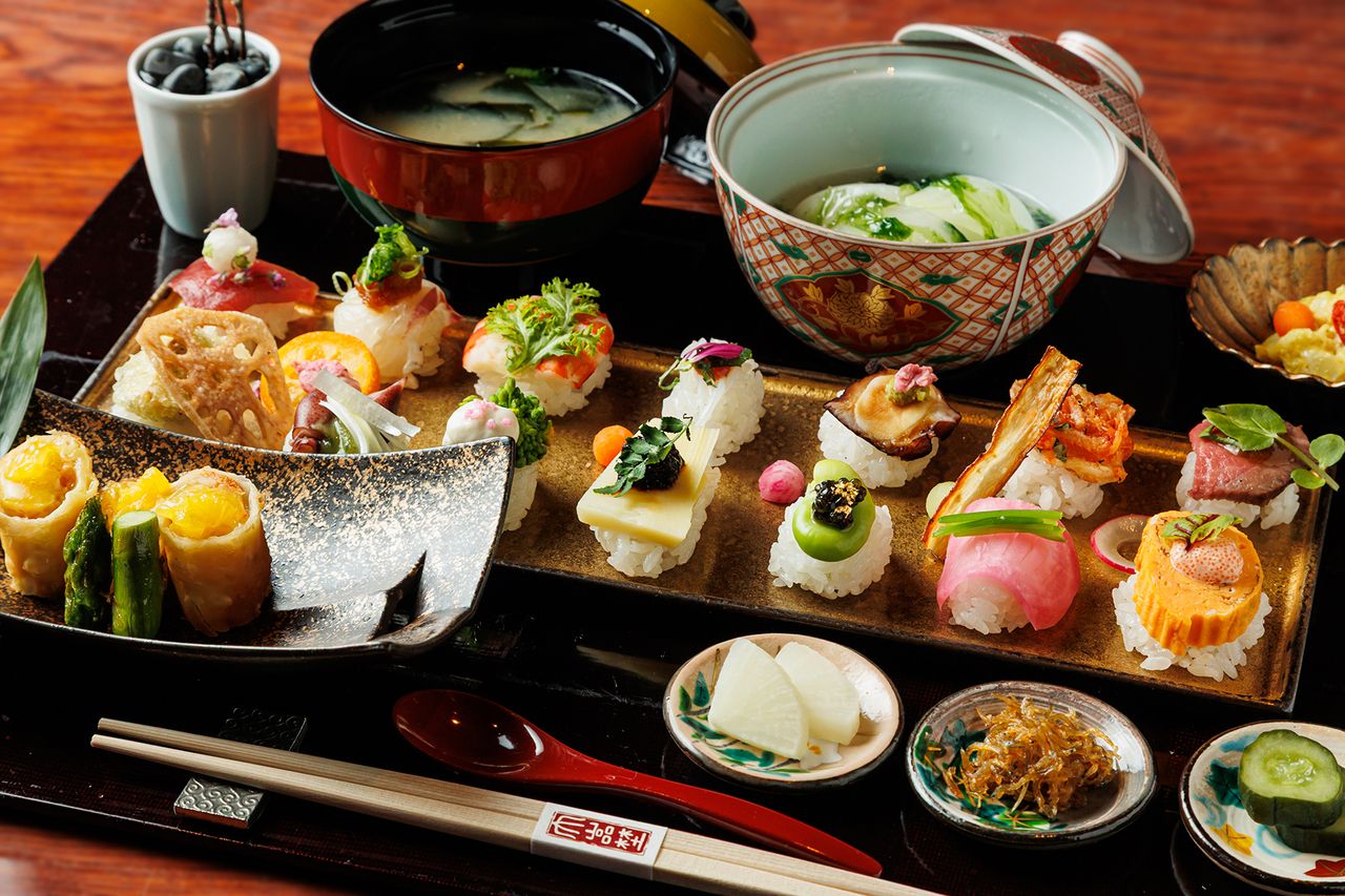 手鞠寿司御膳 | 工作日午餐，每天限量 10 餐