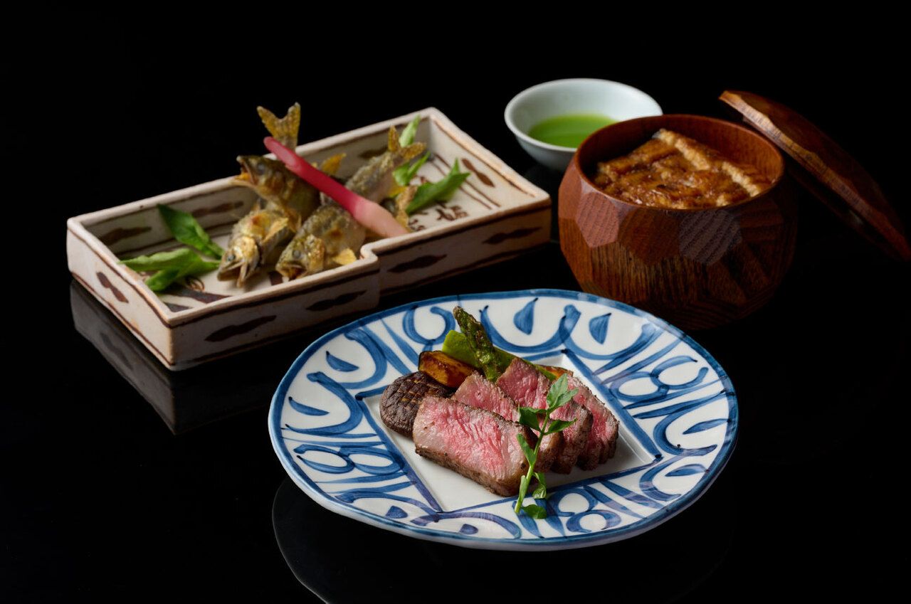 《伊兵衛》主菜が選べる九谷五彩