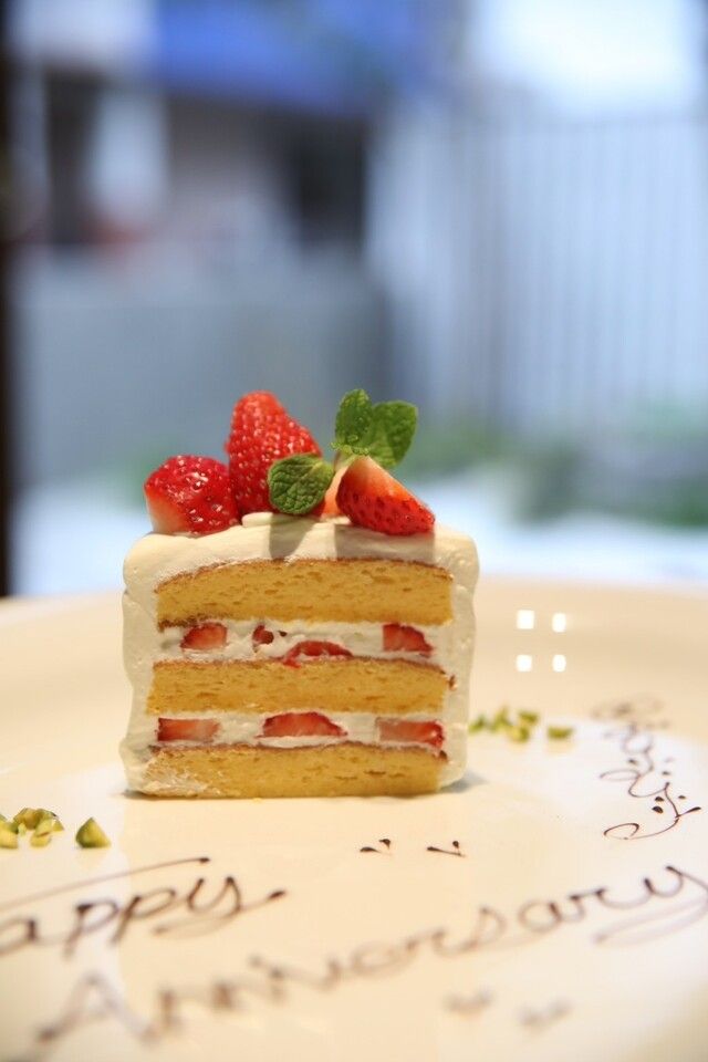 	 ランチ【季節のランチコース　アニバーサリープラン】（ランチコース＋デザートをケーキに変更）