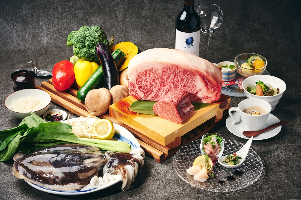 ～Yasaka Course～ 黒毛和牛 フィレステーキ100ｇと紋甲イカのバター醤油炒めを含めた全11品のコース