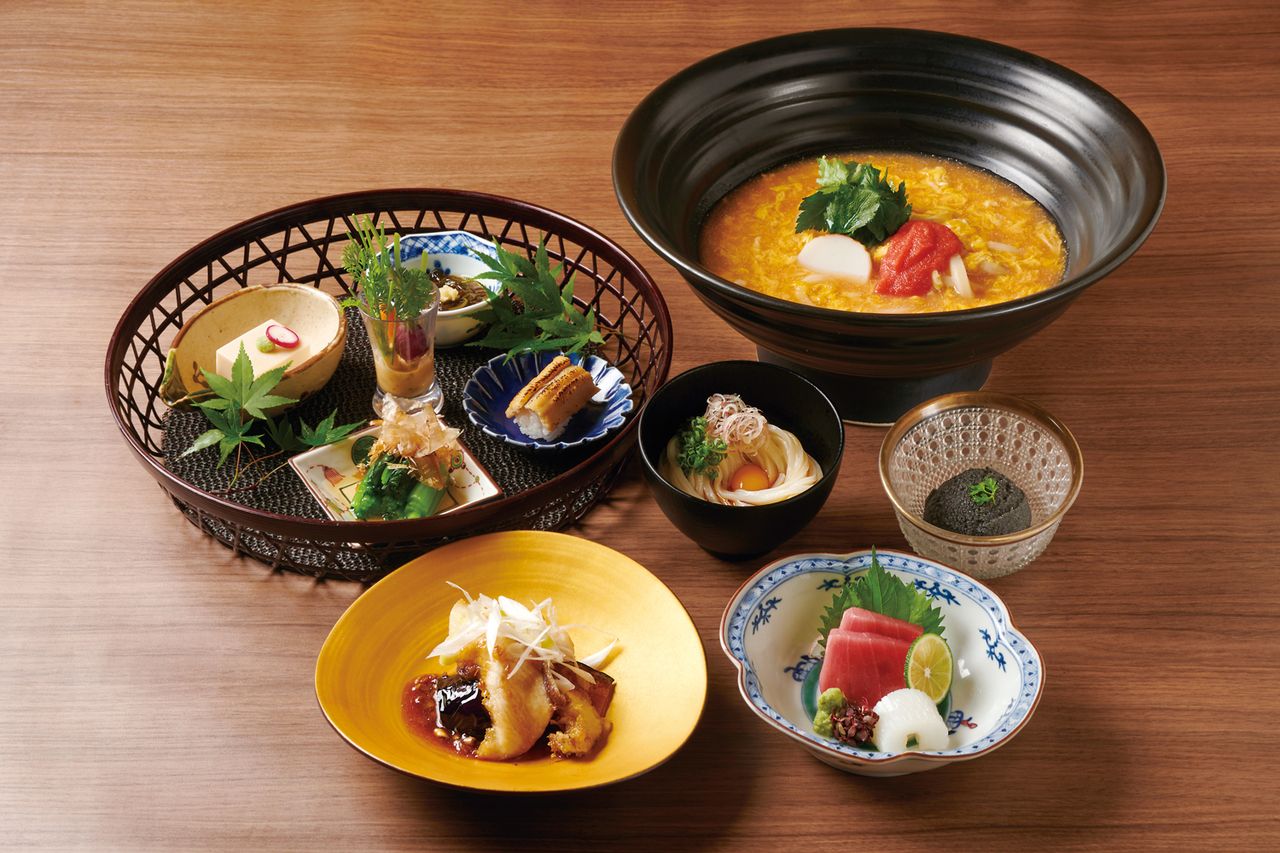 乾杯ドリンク付き　おうどんの会席 5,000円