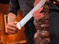 【ディナーシュラスコ】黒毛和牛含む15種類シュラスコ、ブラジル料理＆サラダブッフェ(デザート含む)