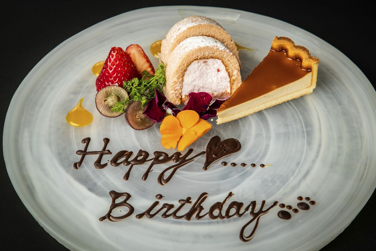 【絆】デザートプレート付き　隠れ房会席　10品【お料理のみ】5500円（税込）