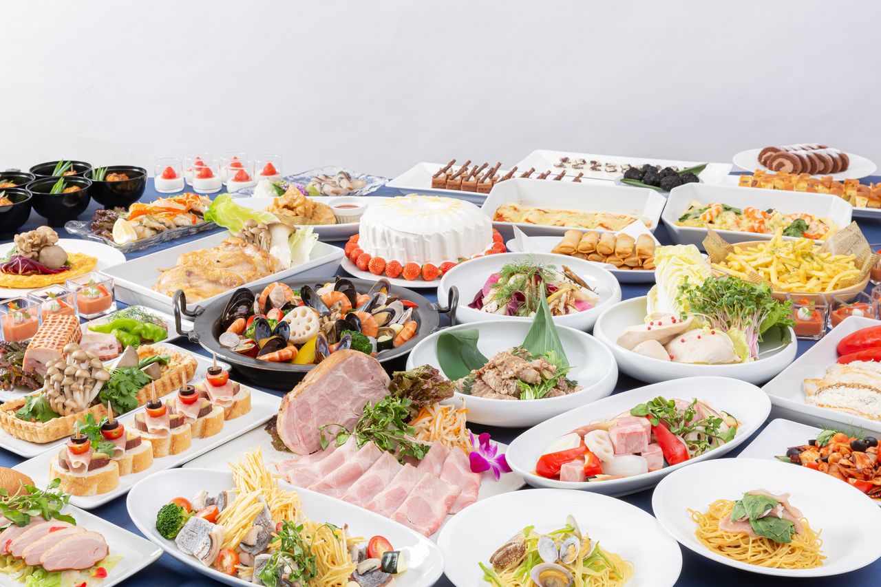 【新春ランチビュッフェ】ライブキッチン含む約50種＆ソフトドリンク飲み放題（90分）