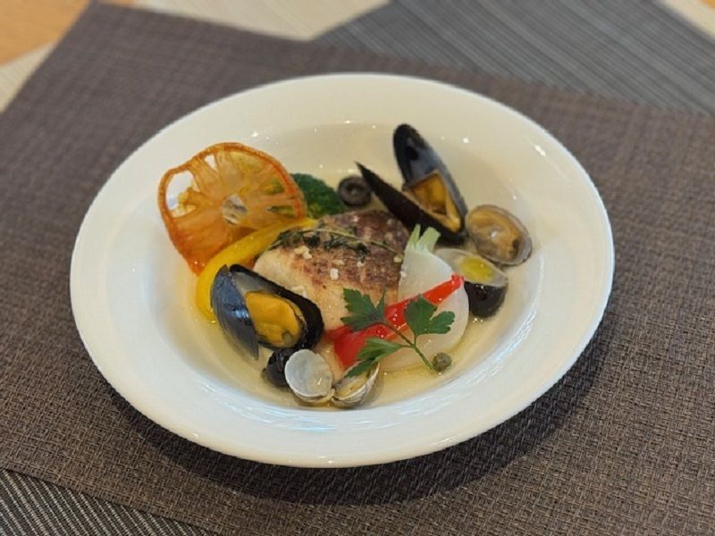 什錦午餐：魚類菜餚