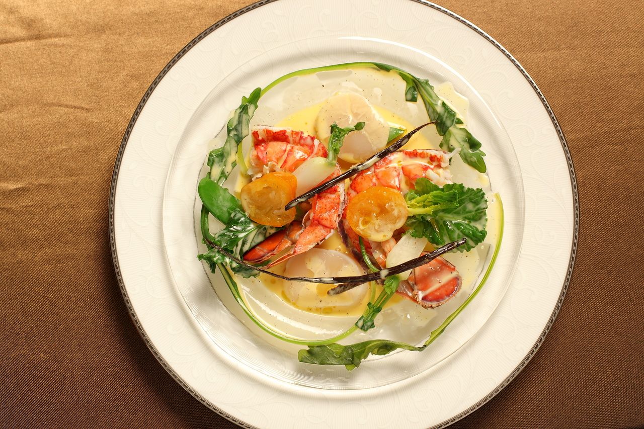 【土日祝ランチC】贅を尽くすスペシャリテコース　全8品 ＋乾杯酒付　