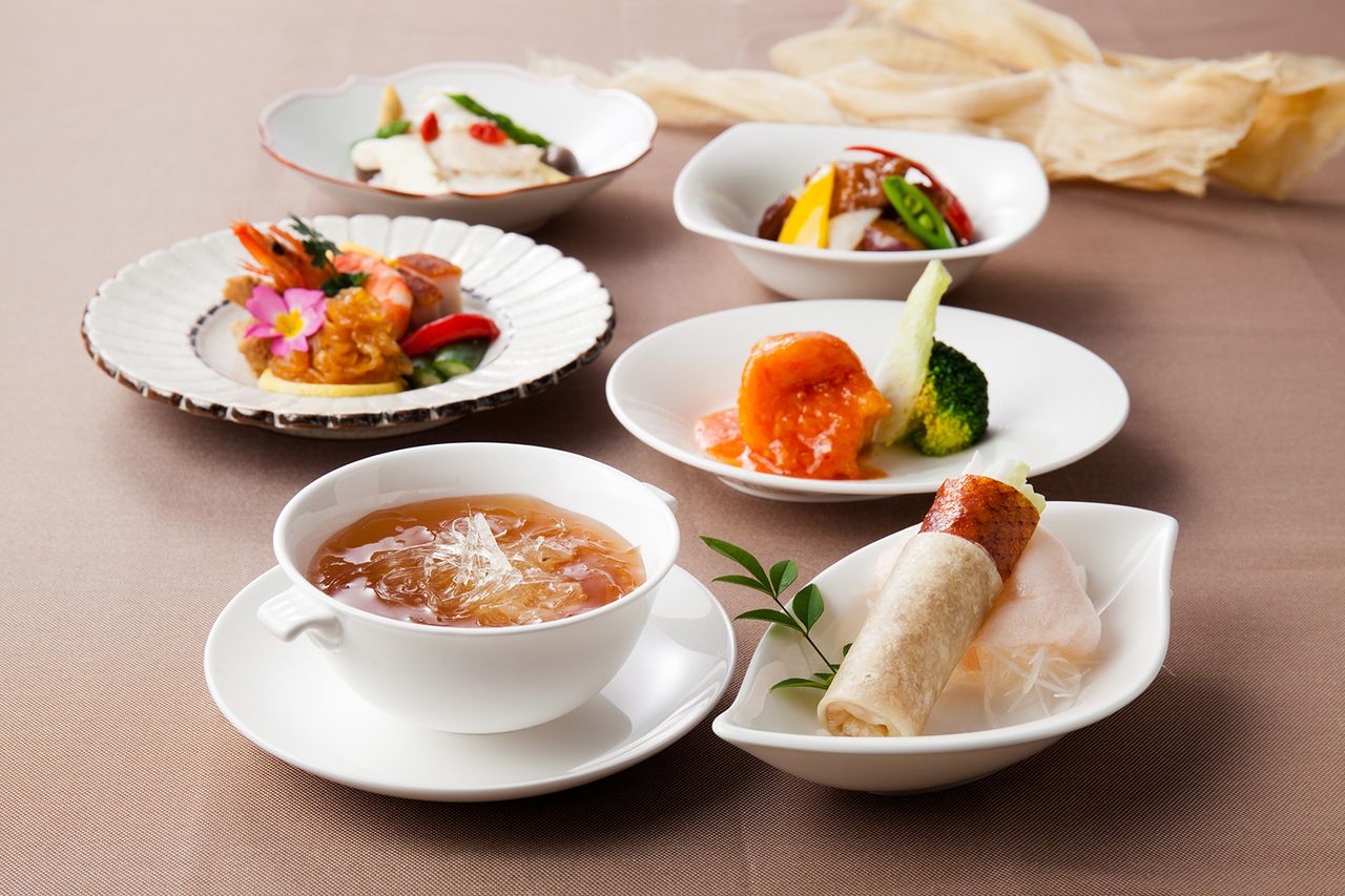 【法要・個室】ふかひれのスープ・北京ダックが楽しめる人気コース　全８品＋献杯ドリンク付き　