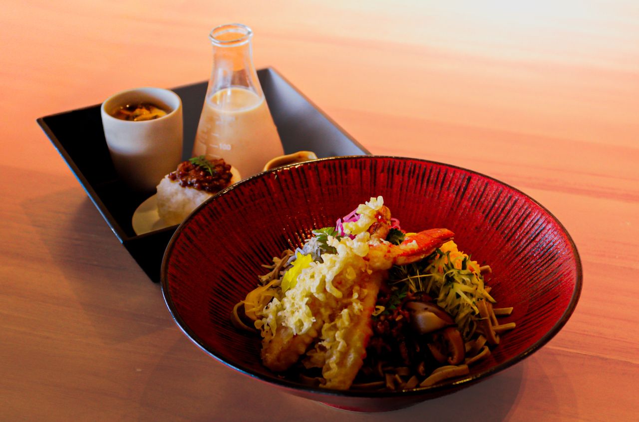 冷やし豆乳そば