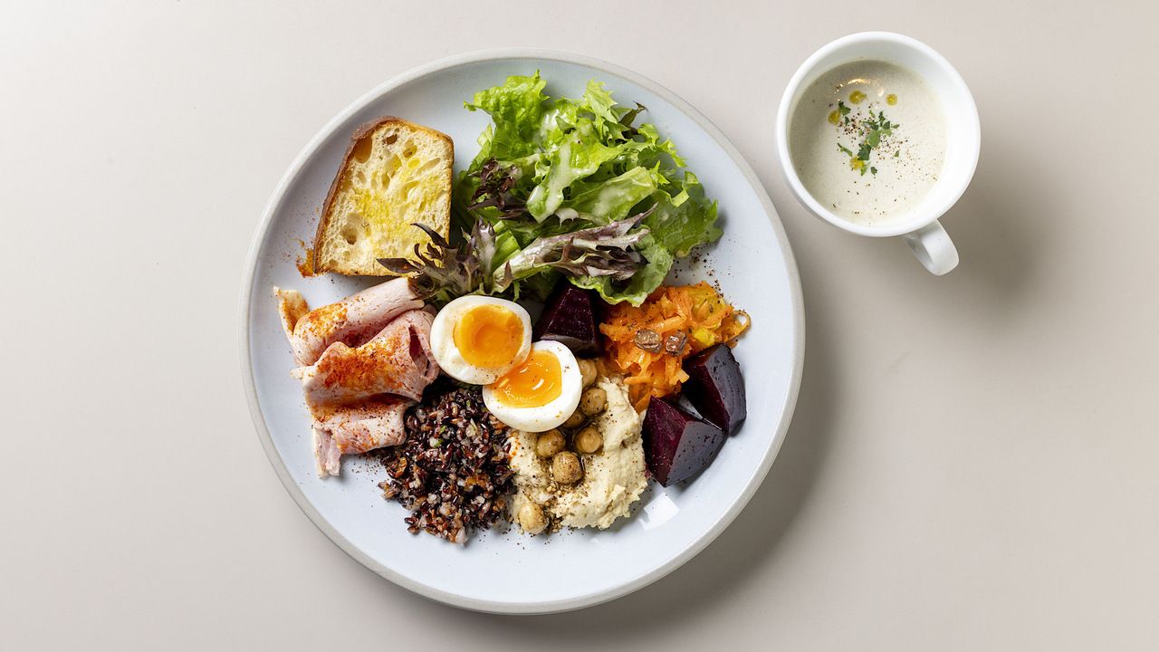 【工作日午餐】仅限工作日，含咖啡！选择您的主菜和甜点