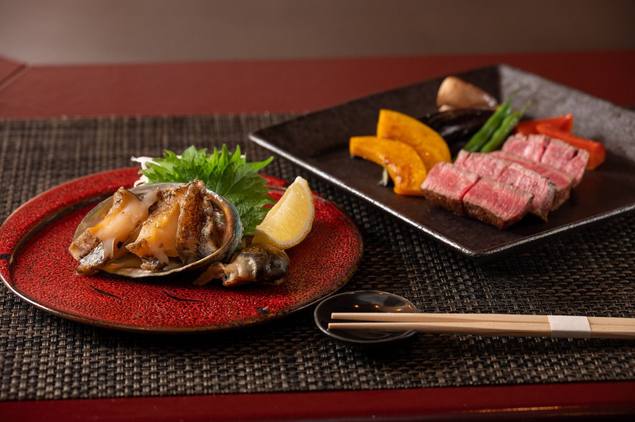 Domestic beef fillet and fresh abalone lunch course