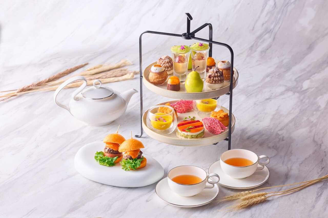 秋の食材やフルーツをふんだんに使用したアフタヌーンティ