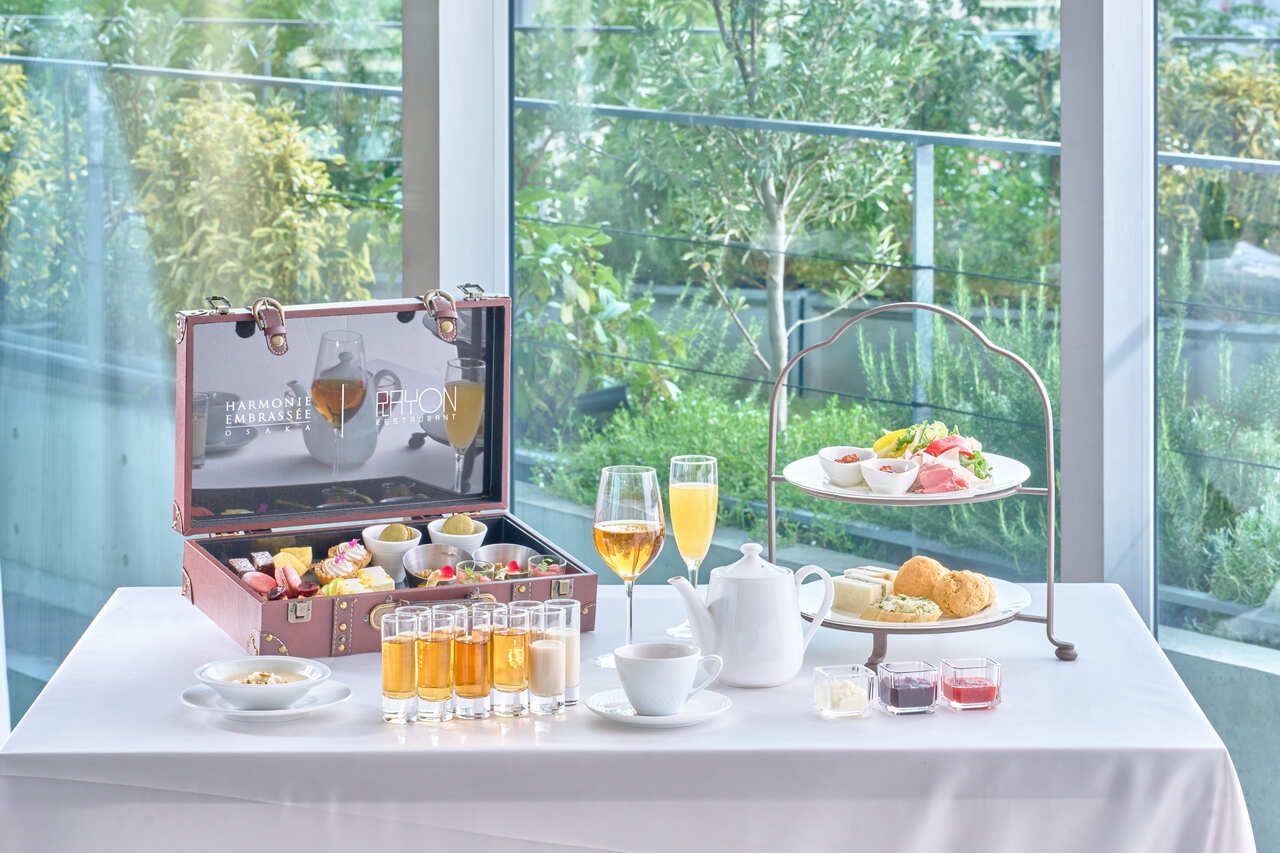 【平日アフタヌーンティー】スイーツ・オードブル・ムレスナの紅茶など食べ飲み放題！リニューアル記念割引 ¥7000→¥6300！