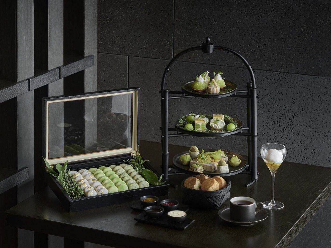 Shine Muscat Afternoon Tea