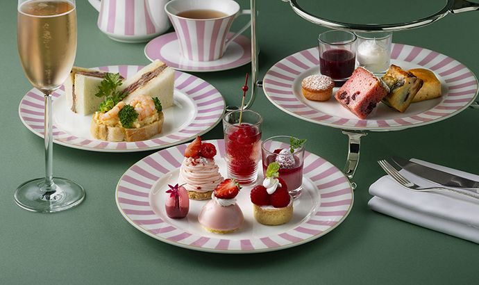 【13:00/14:00/15:00/16:00/17:00/18:00入店2時間制】2025.11/1-1/14 PINKアフタヌーンティー タイムレスエレガンス (月～木)