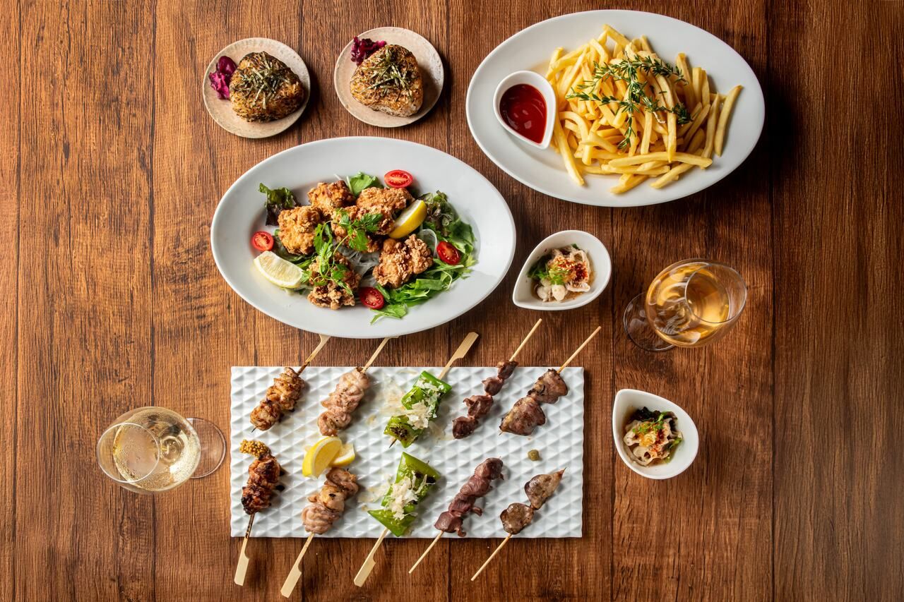 ★テラス席限定★ 自慢の焼き鳥と紀州うめどりの唐揚げ -120分制飲み放題付き-