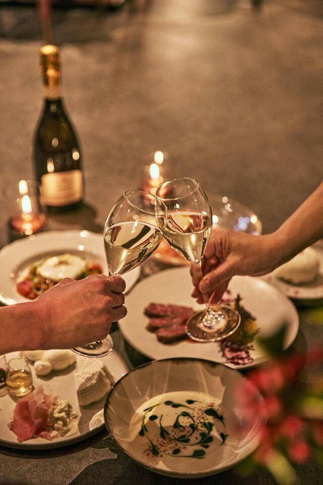 【Xmas2025】自家製チーズのアンティパスト 生パスタや国産牛を楽しむクリスマスディナー全6品