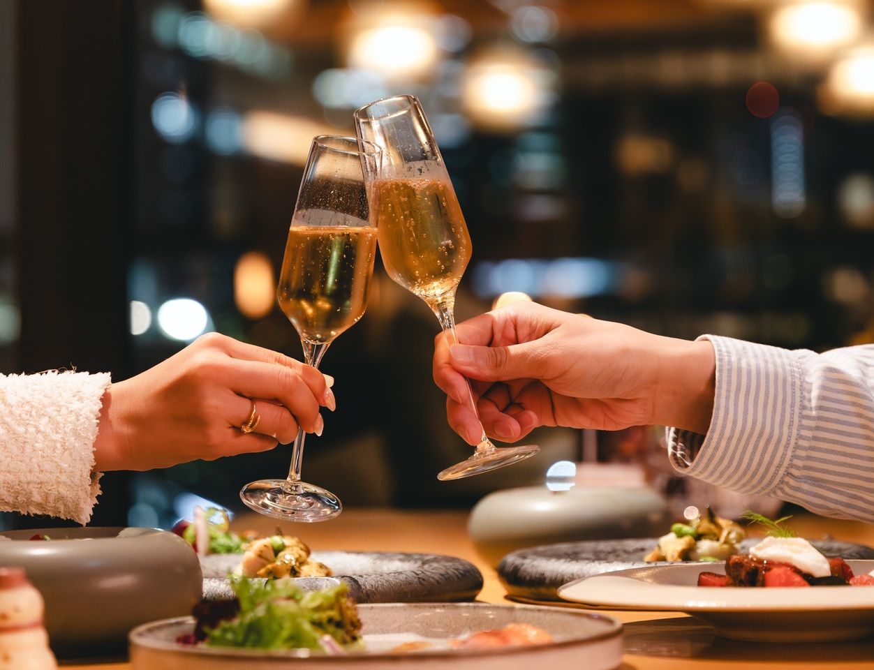 [Lunch] Year End & New Year Party Plan (4-course) + A glass of sparkling wine