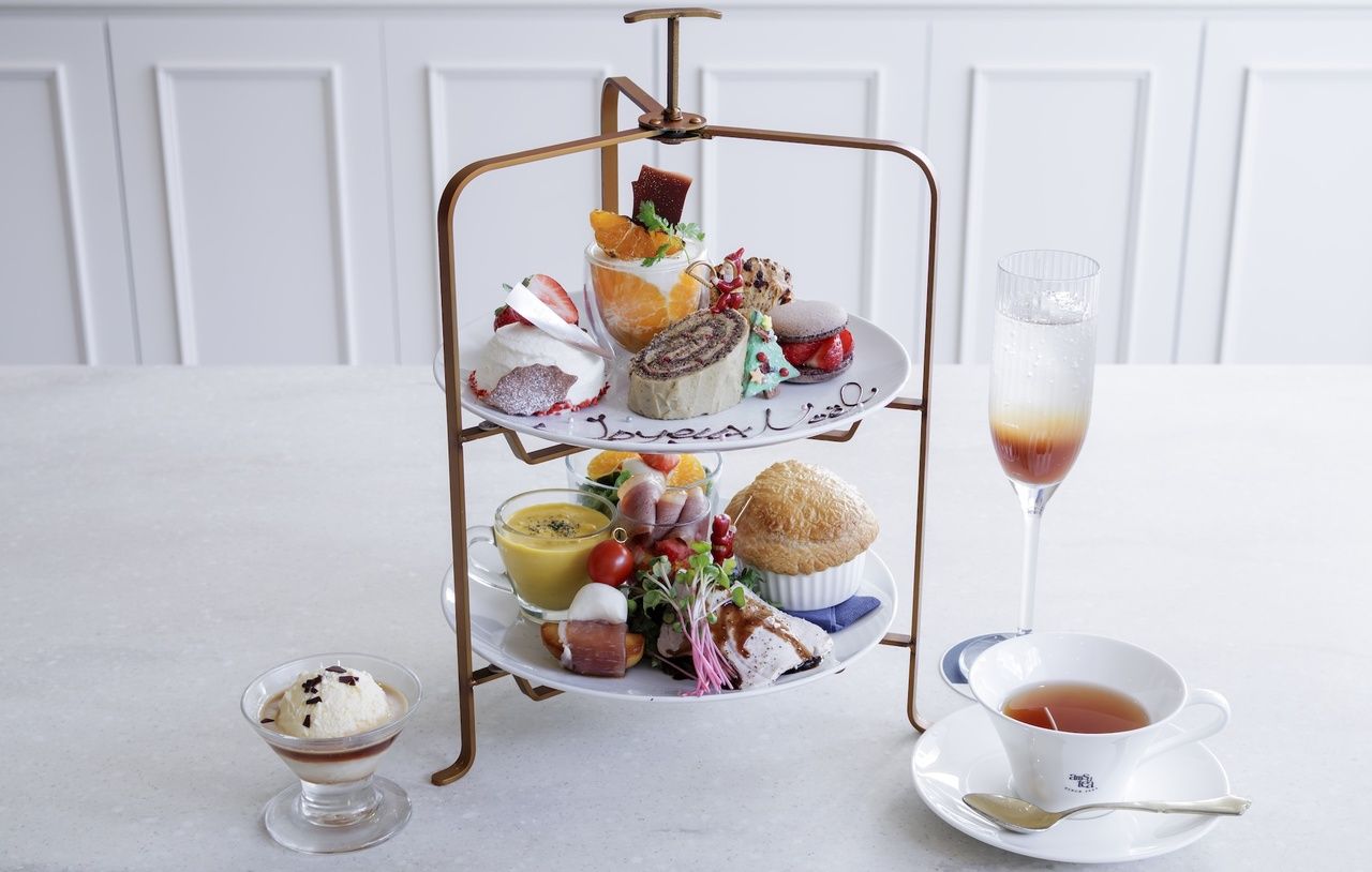 ノエル・ロワイヤル・アフタヌーンティーセット 【平日11:30〜】