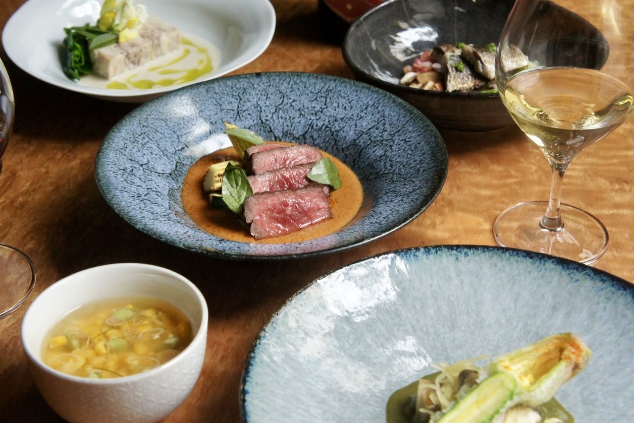 Seasonal course (7 dishes) 