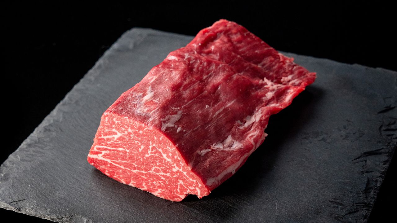 Specially selected domestic beef fillet set 200g