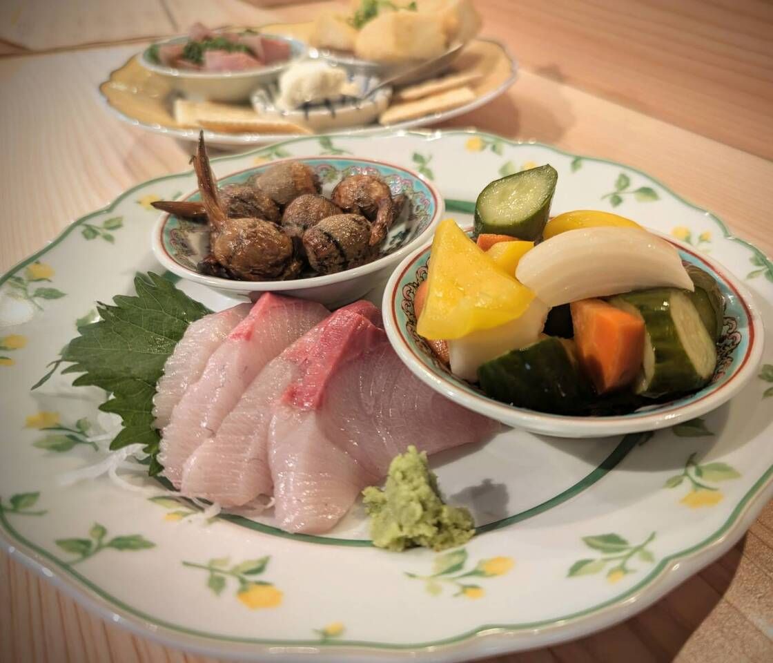 3000 yen course meal (drinks are charged separately)