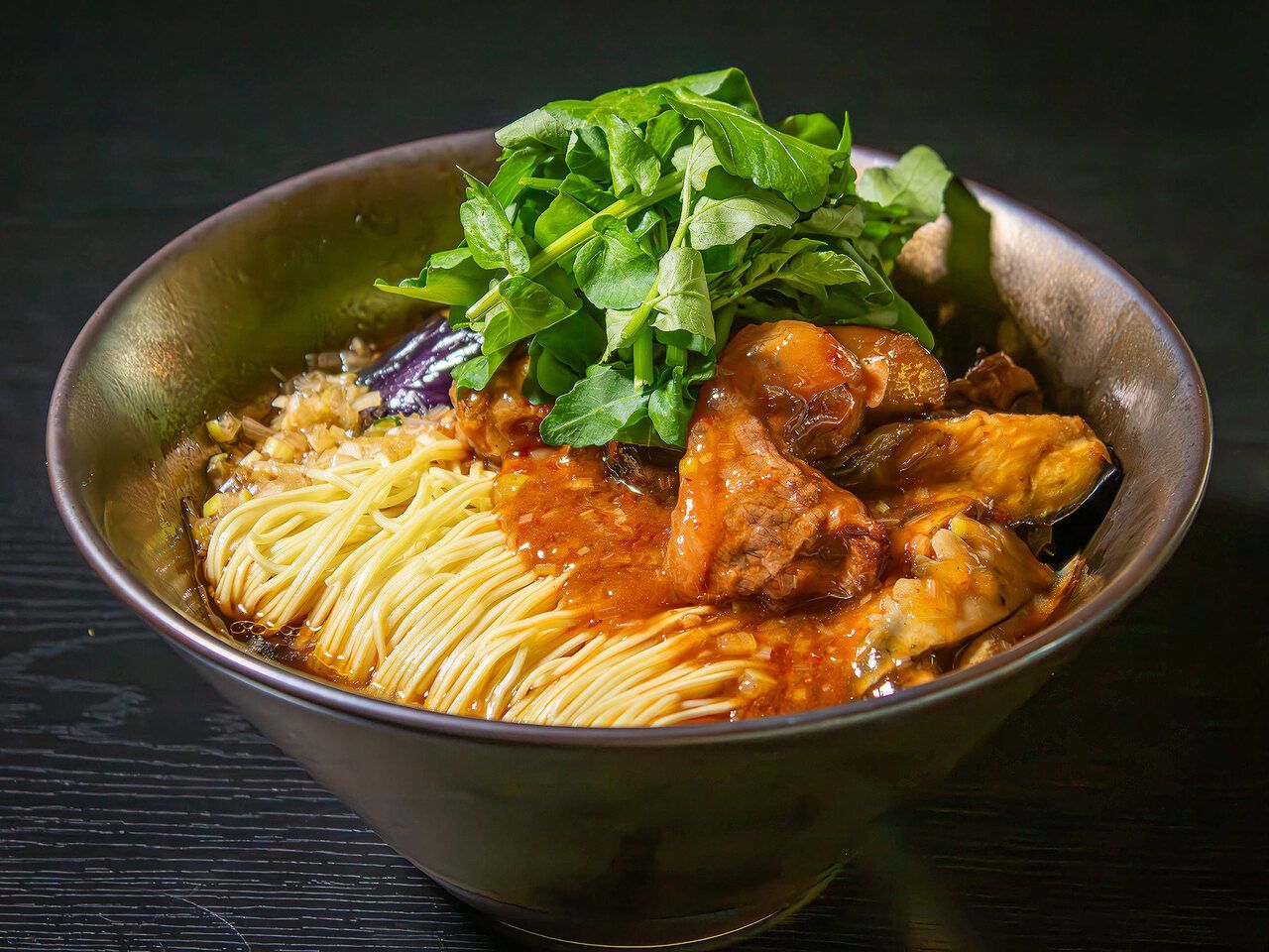 なんじょう和牛と大田さんクレソンのピリ辛汁ソバ