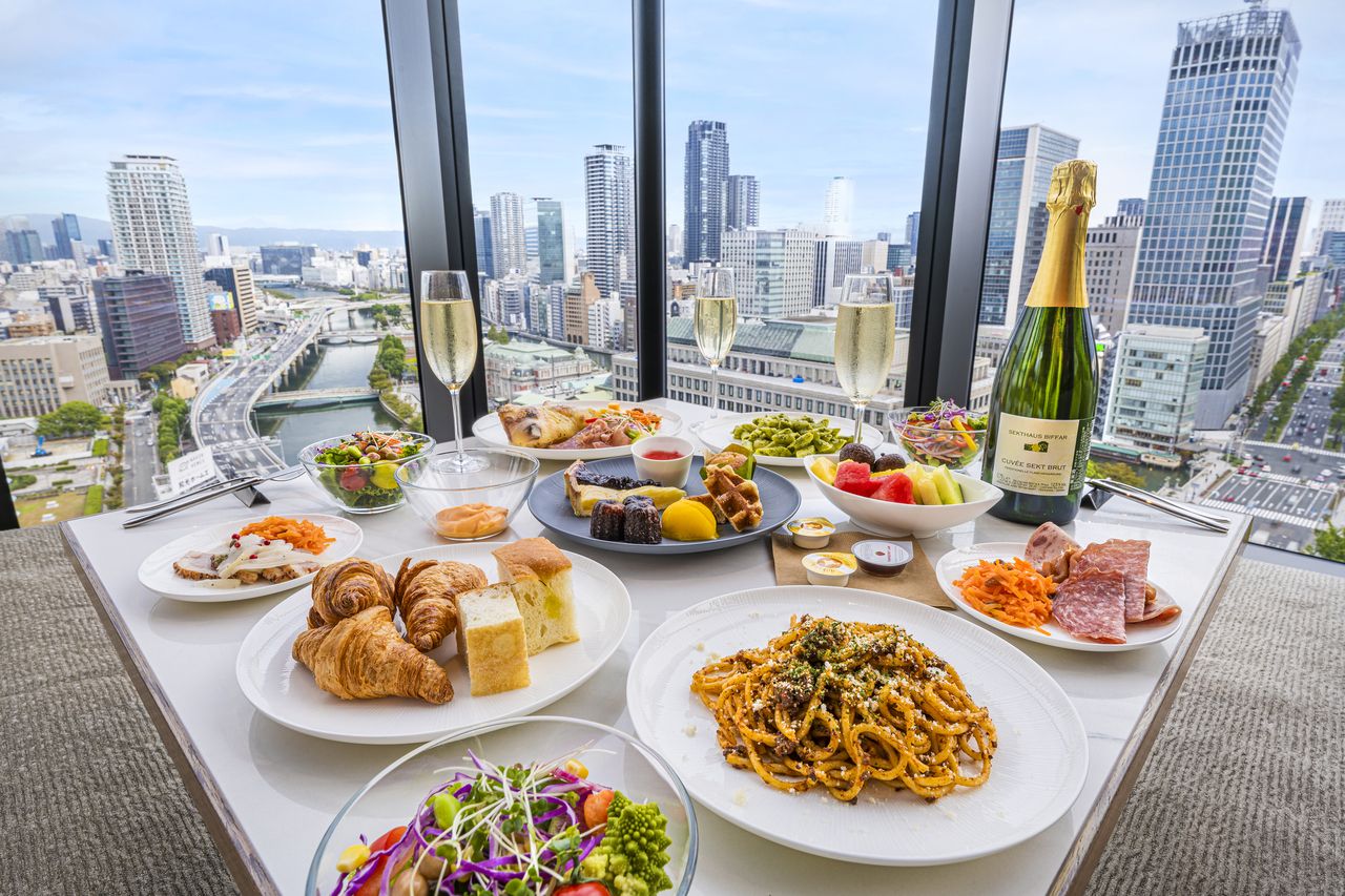 [20% OFF] SPRING BUFFET & Premium Drink Free Flow (All-you-can-drink including sparkling wine)