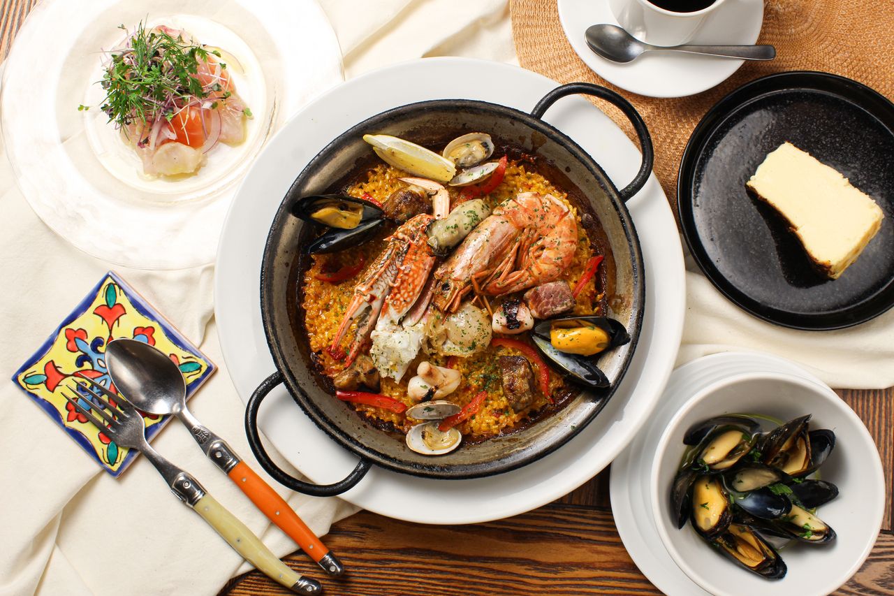 (5/11～)【ランチ｜LA BODEGAコース(4品)】パエリャ・肉・魚料理などその日の気分で選べる全4品◎デザート・カフェ付き