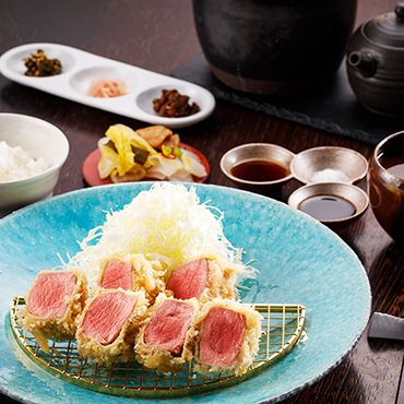 ランチ　本日の厳選豚フィレ肉低温カツレツ定食(100g）