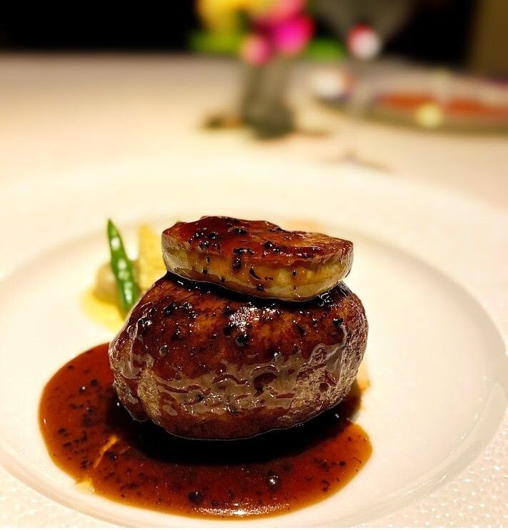 Weekday-only hamburger Rossini course